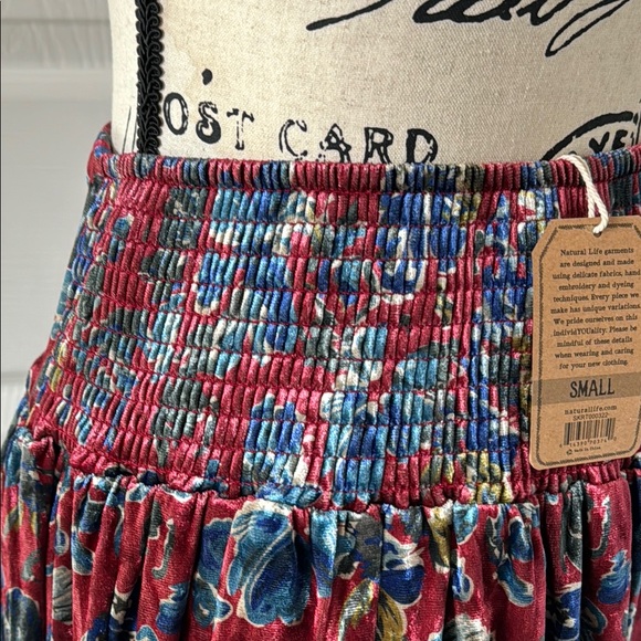 NATURAL LIFE Red and Blue Maxi Pleated Skirt - Picture 4 of 7